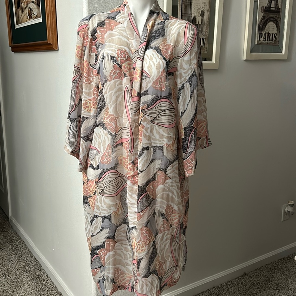 Anthropologie Floral Kimono Robe - Pink, Gray, Cream